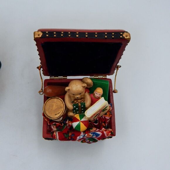 Possible Dreams Clothtique Holiday Treasures Santa Figurine Christmas Dept 56 - Picture 11 of 15